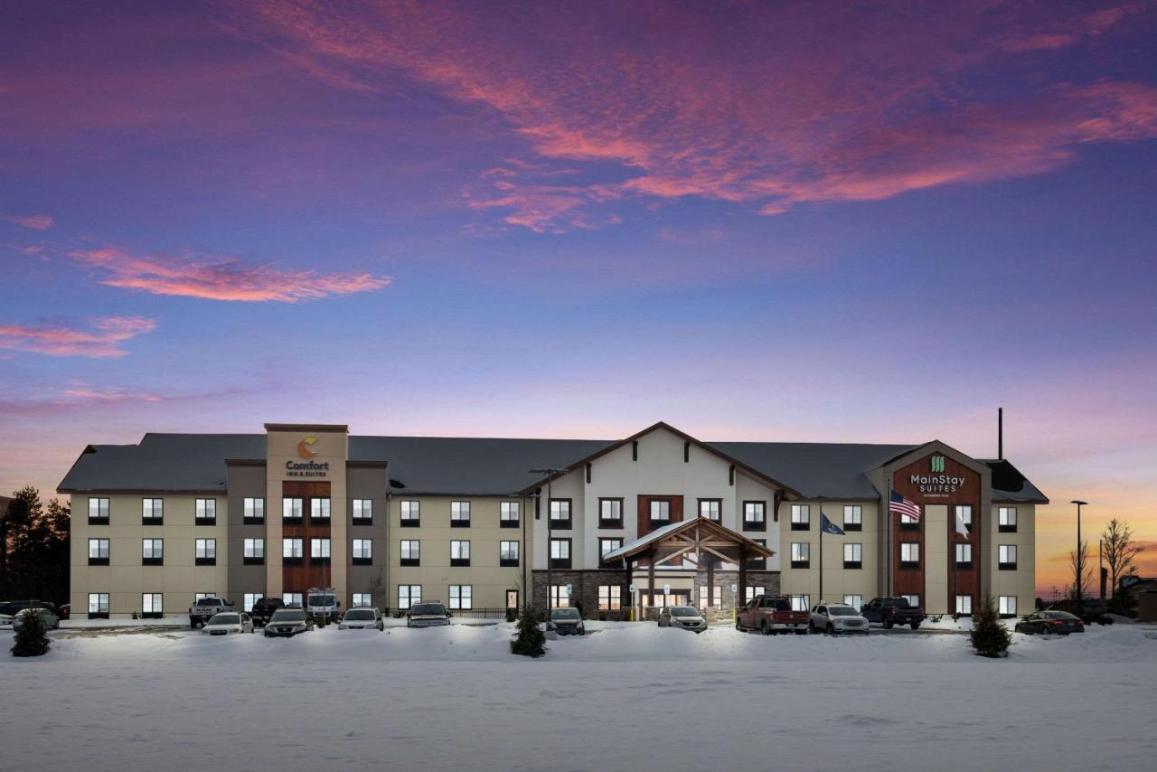 Mainstay Suites Gaylord Exterior photo